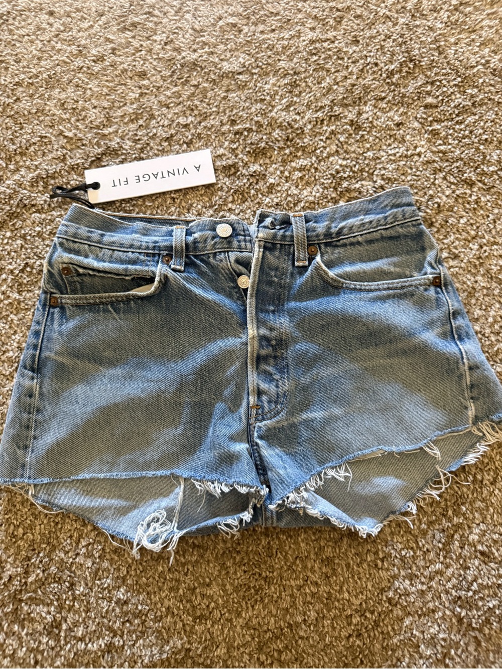 A Vintage Fit Women's Distressed Light Blue Denim Shorts xs
